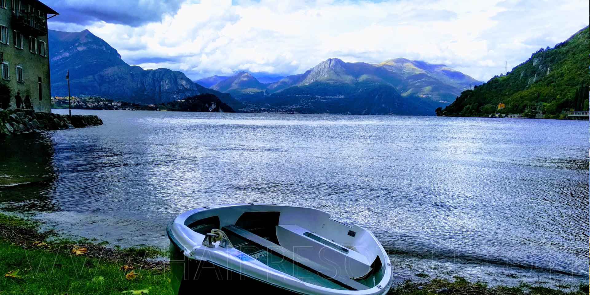 Vista del Lago di Como dalla sponda di Mandello del Lario