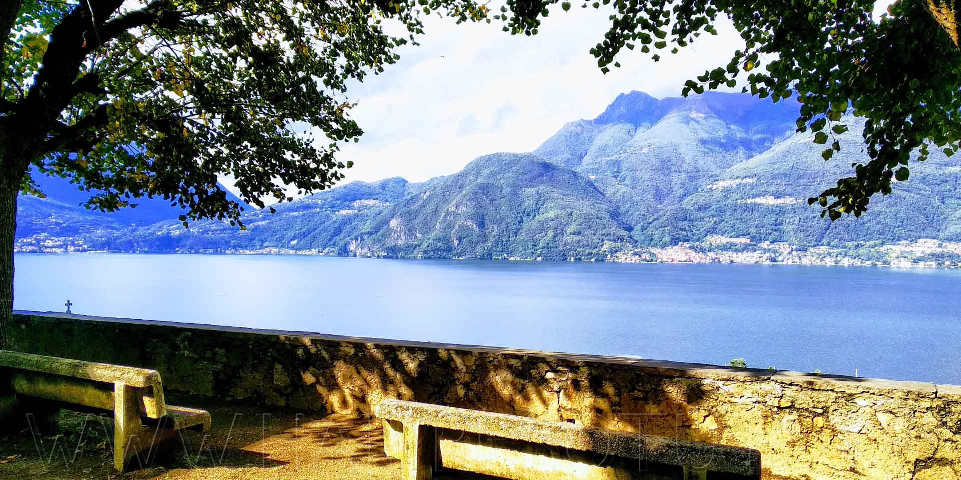 Vista del Lago di Como vista dal giardino della chiesa di S. Andrea