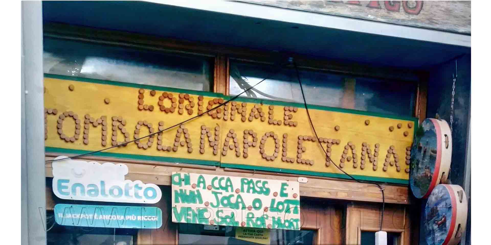 Napoli locale tipico per sfidare la fortuna alla tombola napoletana